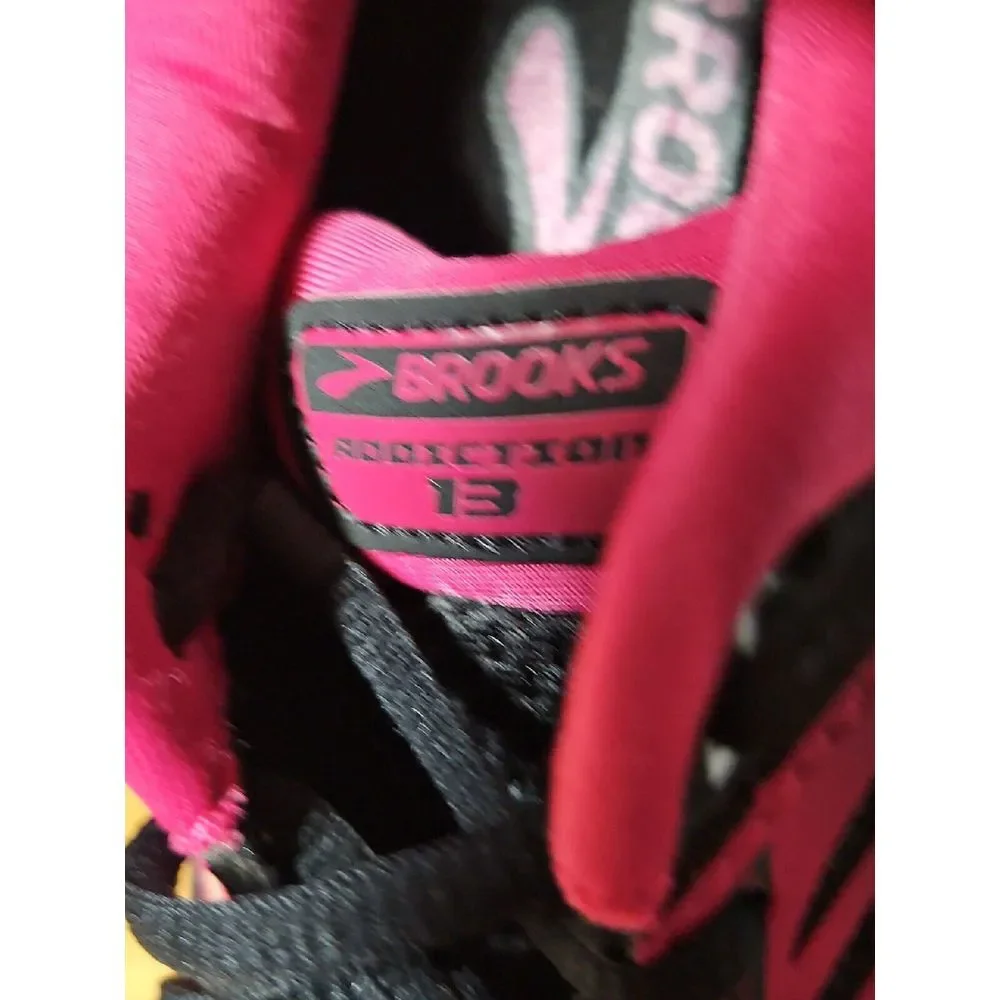 Size 5 Narrow  ( 2A)  - Brooks Addiction 13‎ Black/pink/gray - 1202532A070
